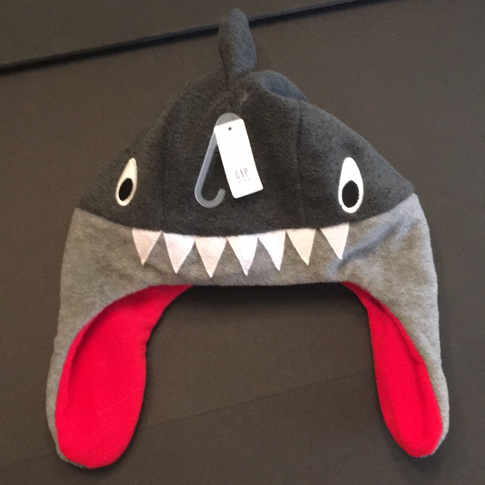 Shark aviator cap